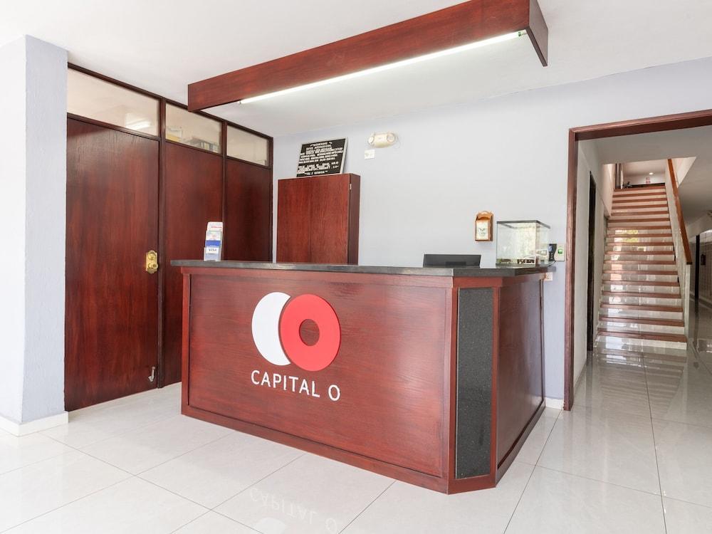 Suites Internacional Zapopan Buitenkant foto