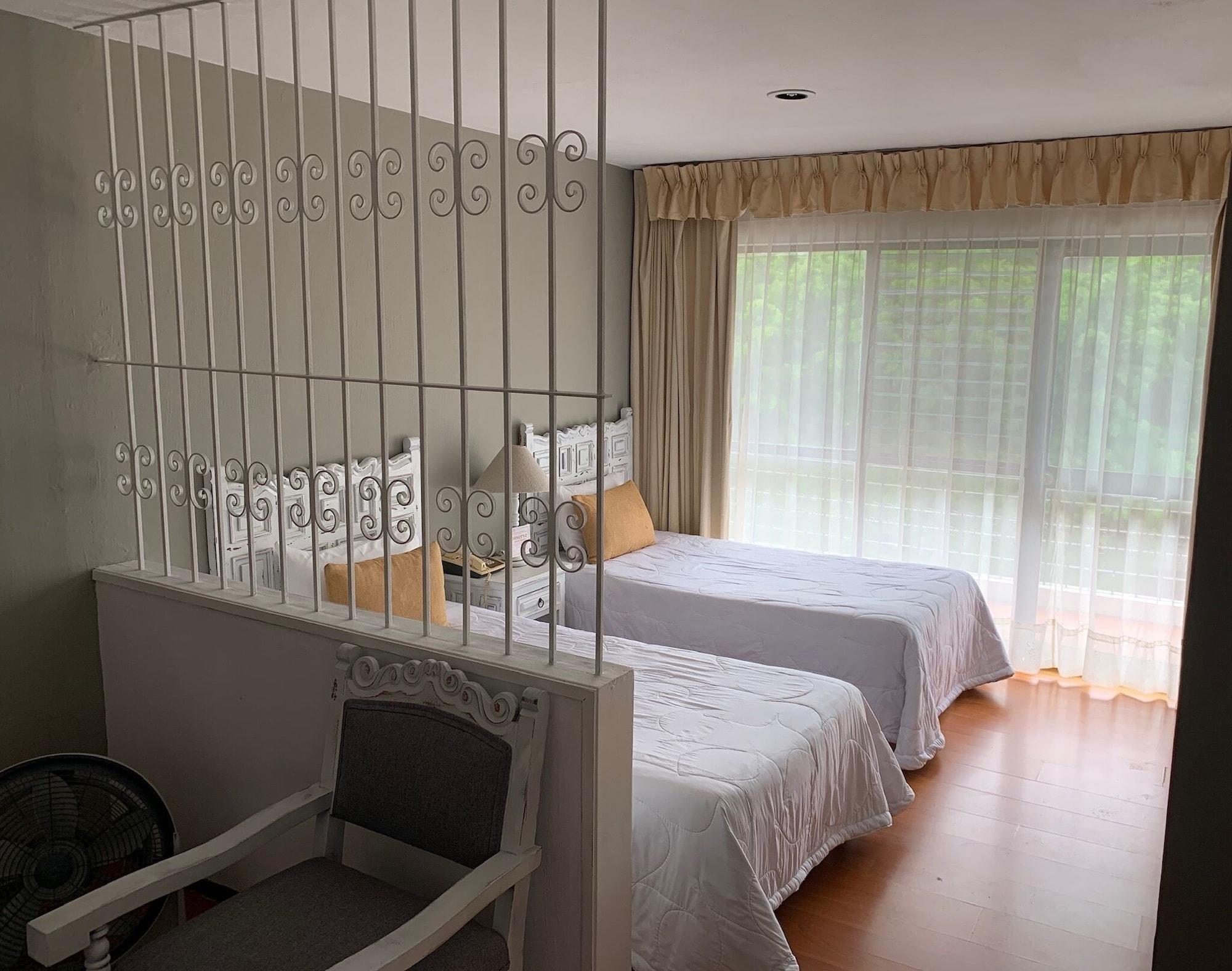 Suites Internacional Zapopan Buitenkant foto