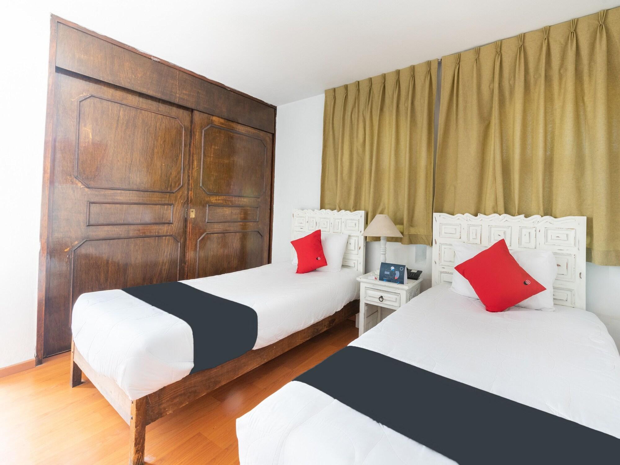 Suites Internacional Zapopan Buitenkant foto