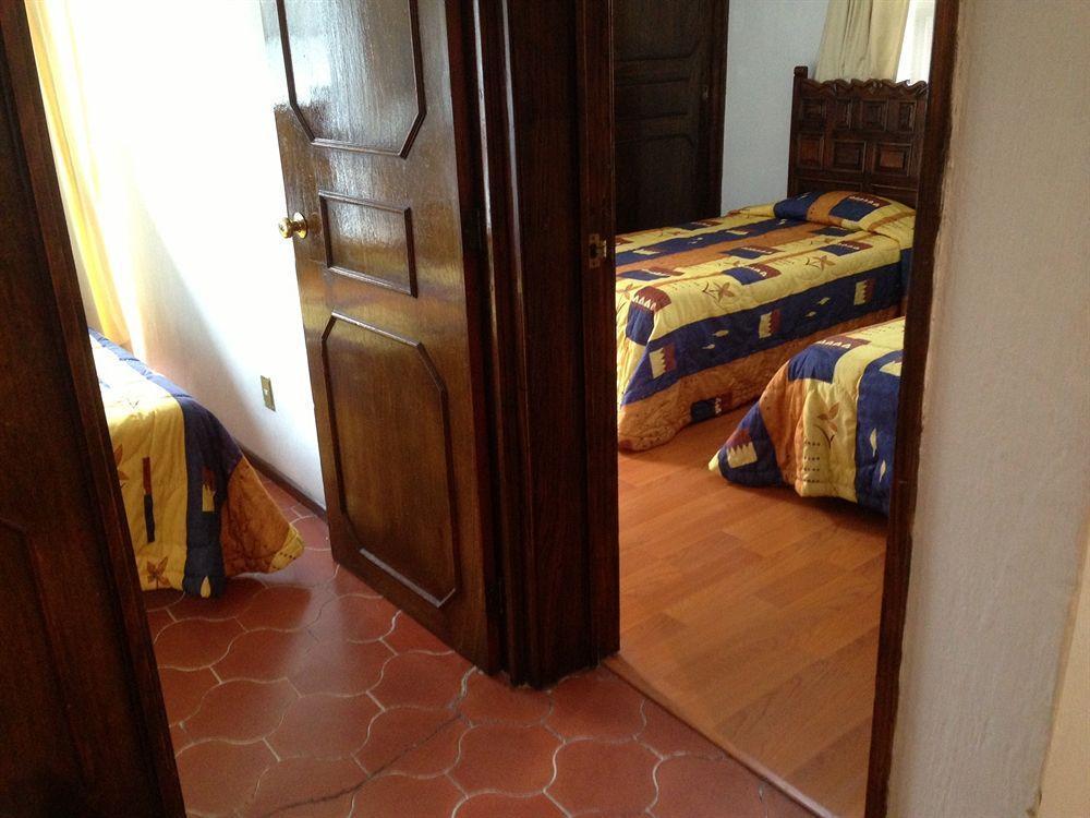 Suites Internacional Zapopan Buitenkant foto