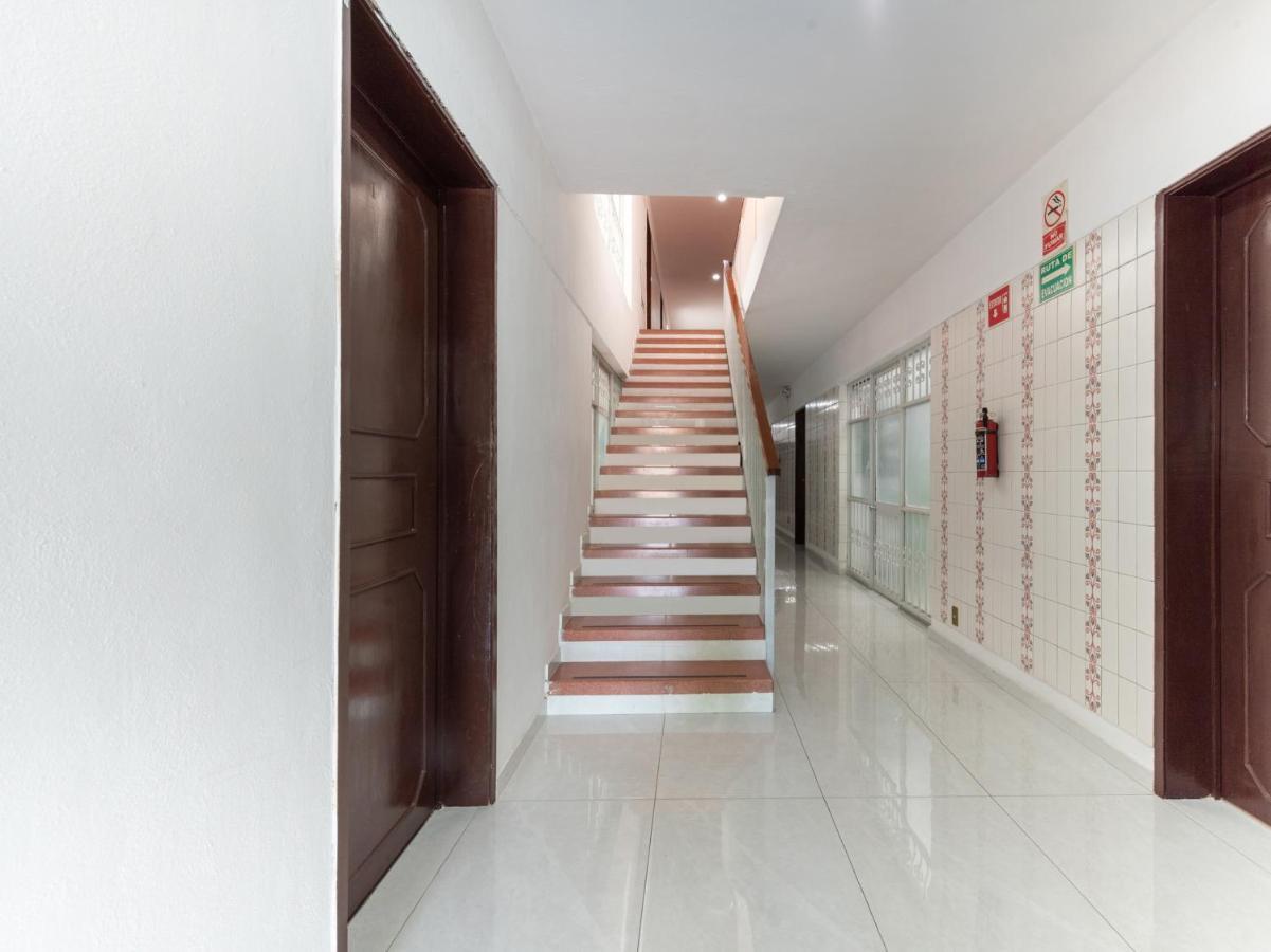 Suites Internacional Zapopan Buitenkant foto